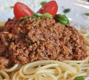 A Delicious Yet Simple Spaghetti Bolognese Recipe White River Kitchens